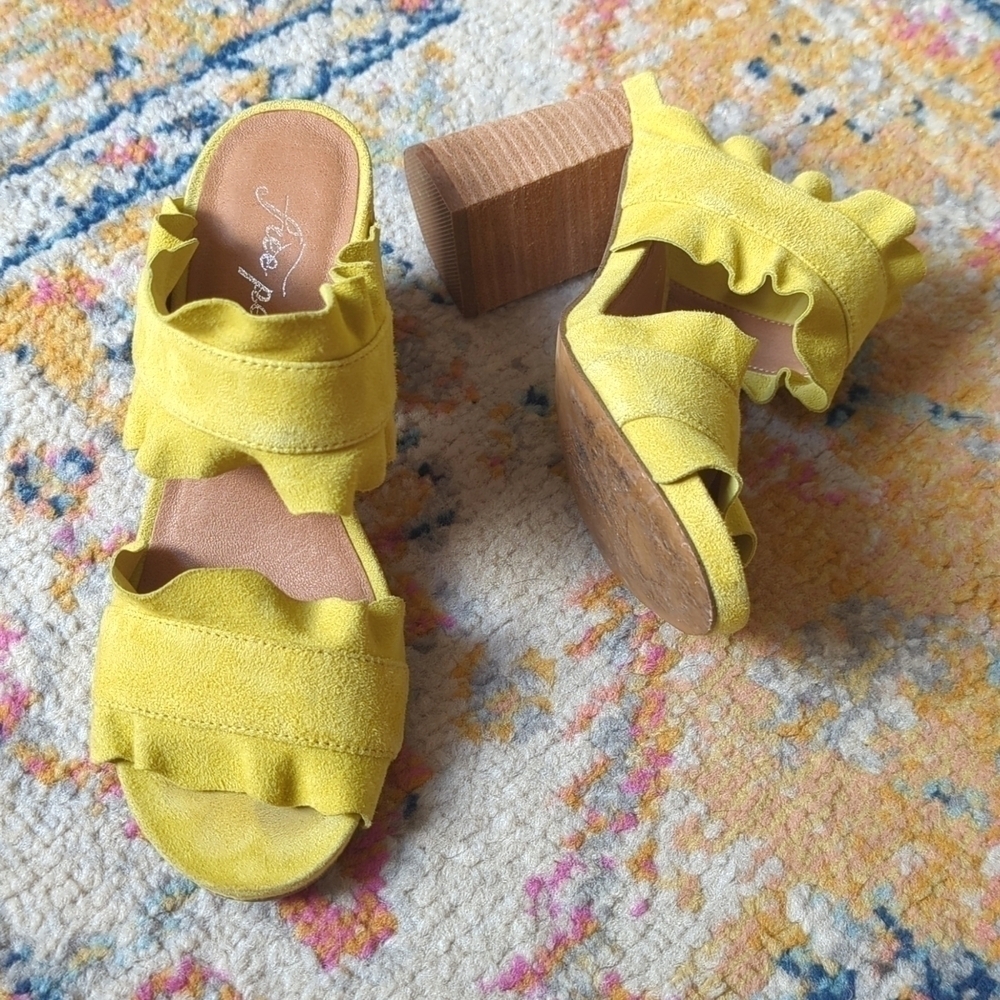 Free People Rosie Ruffled Suede Leather Open Toe Heeled Sandals Chartreuse 36 - Picture 2 of 16